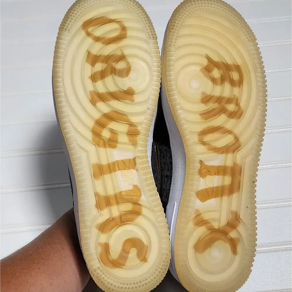 Nike Air Force 1 Low LV8 Premium 